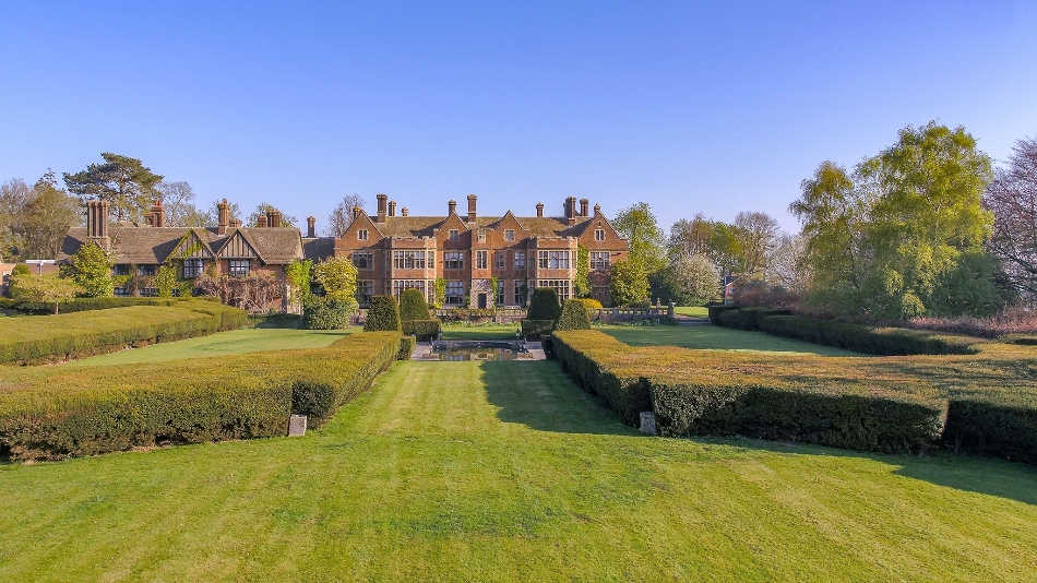 Gallery image 5: putteridge-bury