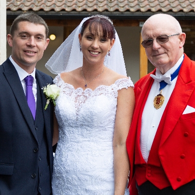 Reduce any wedding stress with a toastmaster