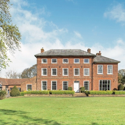 This Georgian mansion in Hertfordshire is the perfect wedding setting