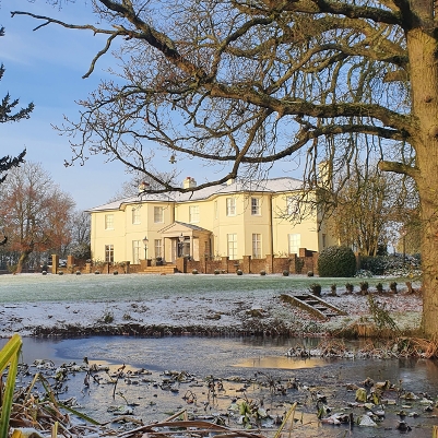 Tie the knot at Toddington Park in Woburn