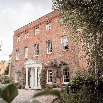County Wedding Events comes to Mulberry House, High Ongar, Essex