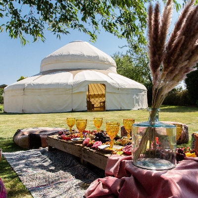 Tie the knot al fresco at The Gardens at Polehanger