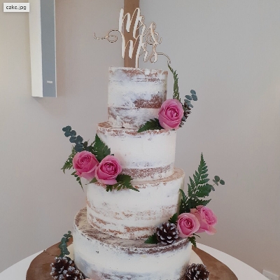 Jennie’s Cakes & Catering are offering 10 per cent off wedding orders