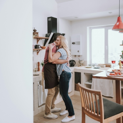 Wedding News: The “2 dinners a week” rule that could transform your love life, according to expert