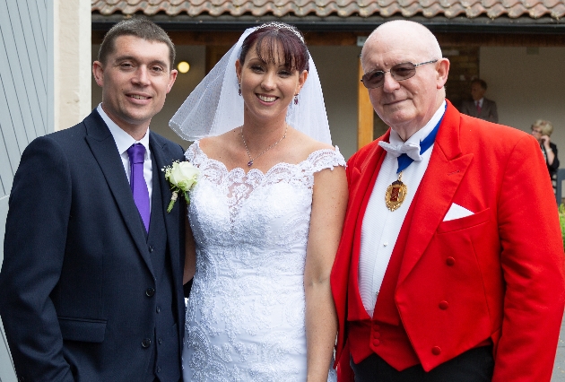Reduce any wedding stress with a toastmaster: Image 1