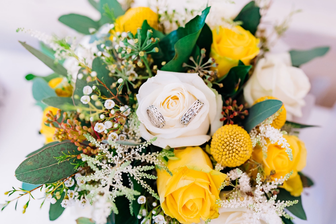 Bride's bouquet and rings