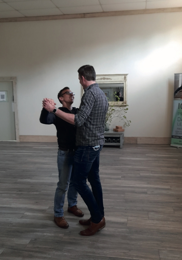 Couple learning wedding dance 