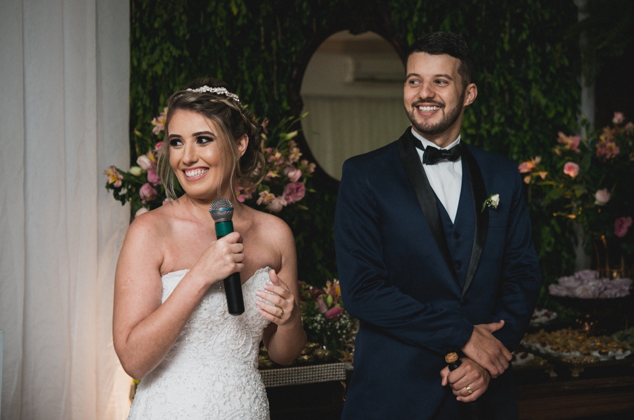 bride giving wedding speech