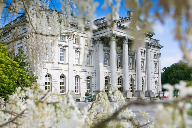  Moor Park in Hertfordshire exterior weddings