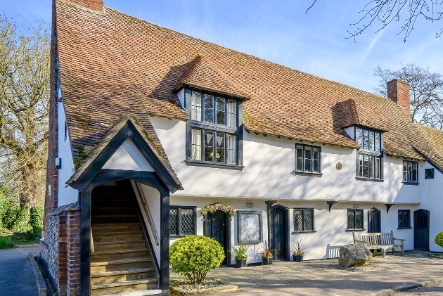 Barley Town House has three beautiful wooden-beamed rooms